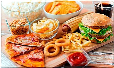 Processed foods should be avoided to regulate blood sugar