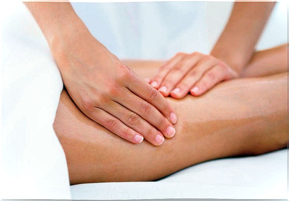 Massages to treat restless legs