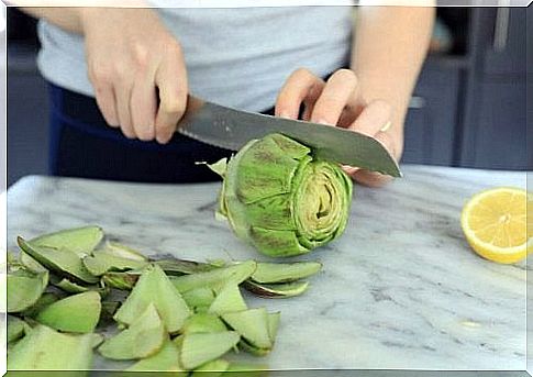 prepare an artichoke infusion to take care of your figure