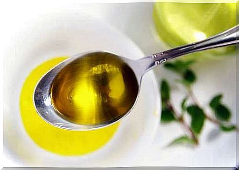 oil in a spoon 