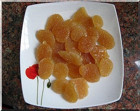 Preparation of honey sweets.