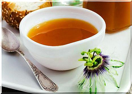 relaxing herbal teas: passion flower